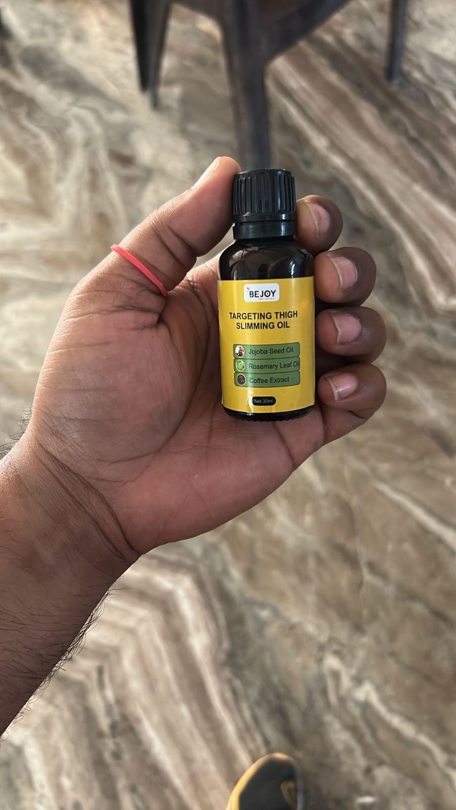 Thigh Slimming Oil ā Herbal Fat Burner & Tightening Oil (30ml Each, Pack of 2)